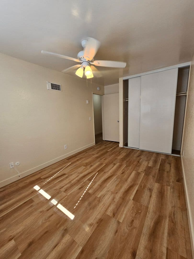 Chula Vista Apartment: 1052 Del Mar Ave