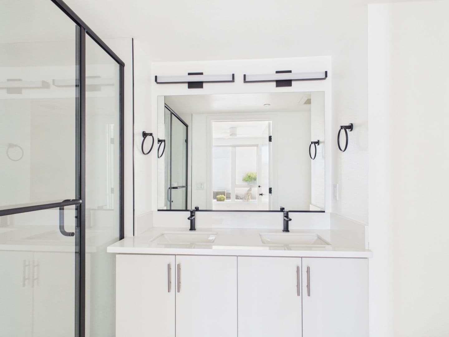 San Diego Apartment: 2844 Lytton Street
