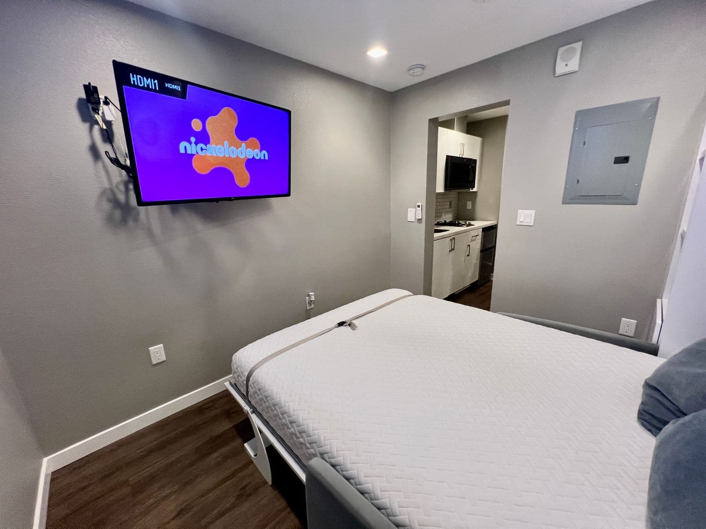 San Diego Apartment: 435 13th Street