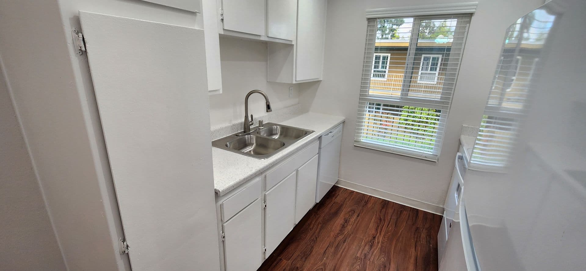 Poway Apartment: 13326 Community Road