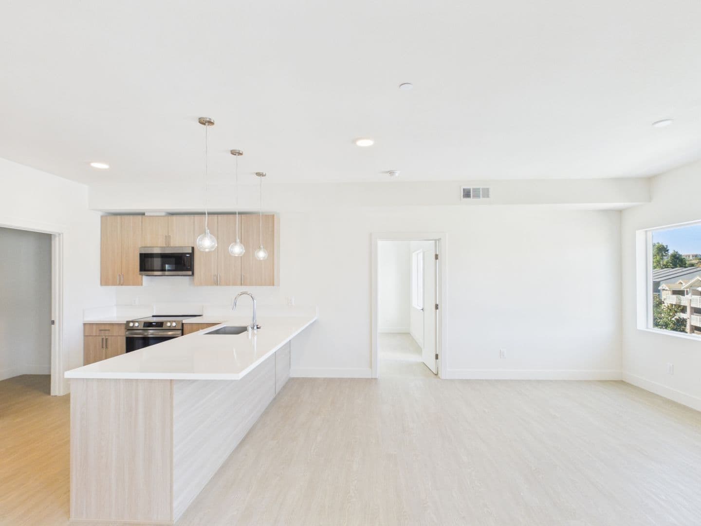 Carlsbad Apartment: 7525-7535 Romeria Street