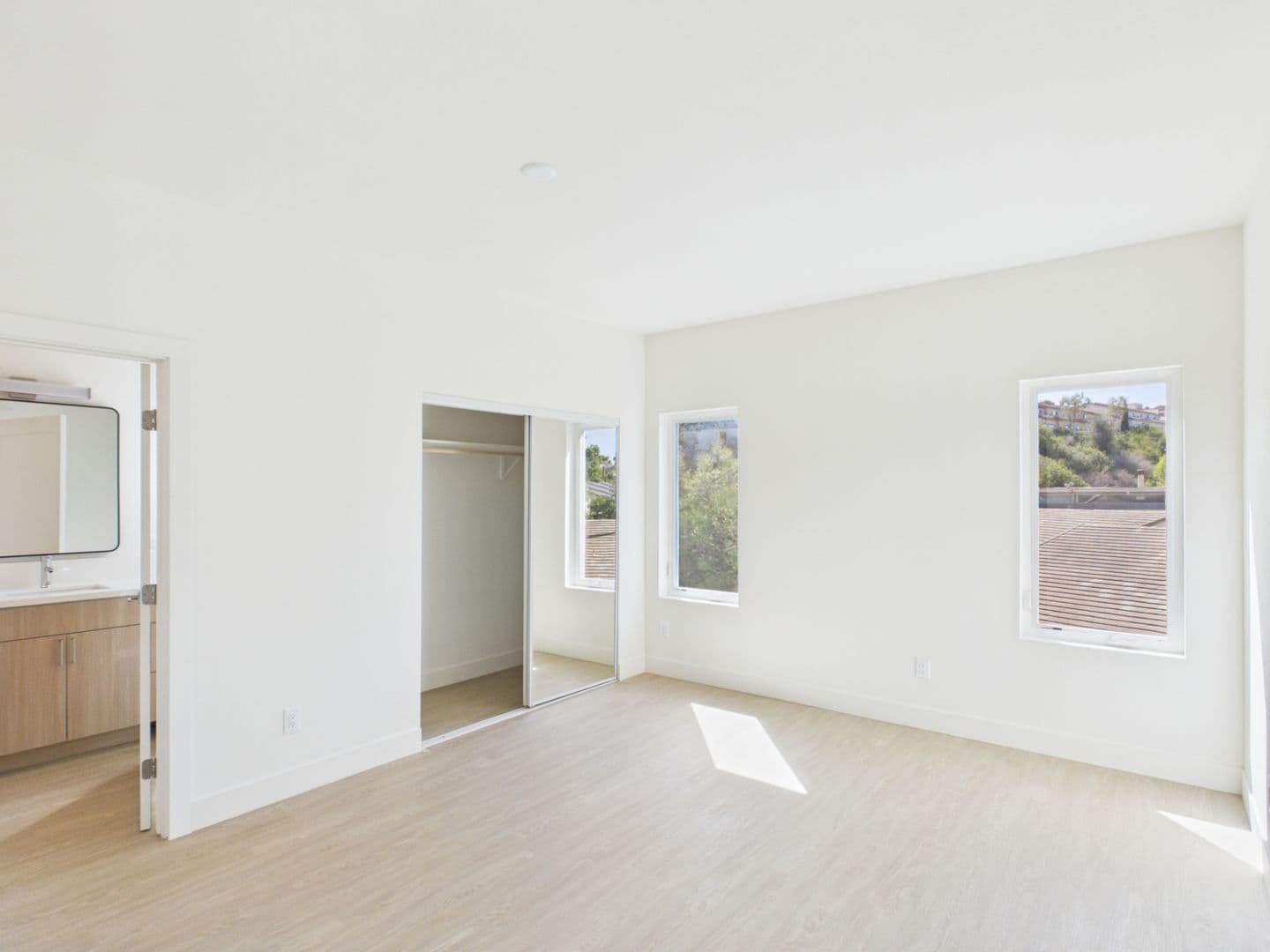 Carlsbad Apartment: 7525-7535 Romeria Street