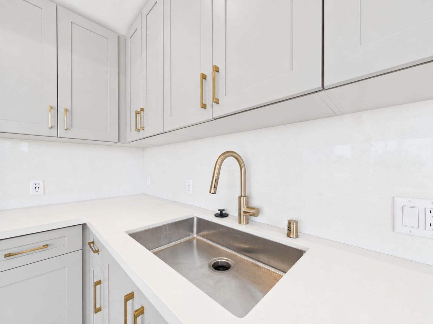 San Diego Apartment: 3104 Third Avenue