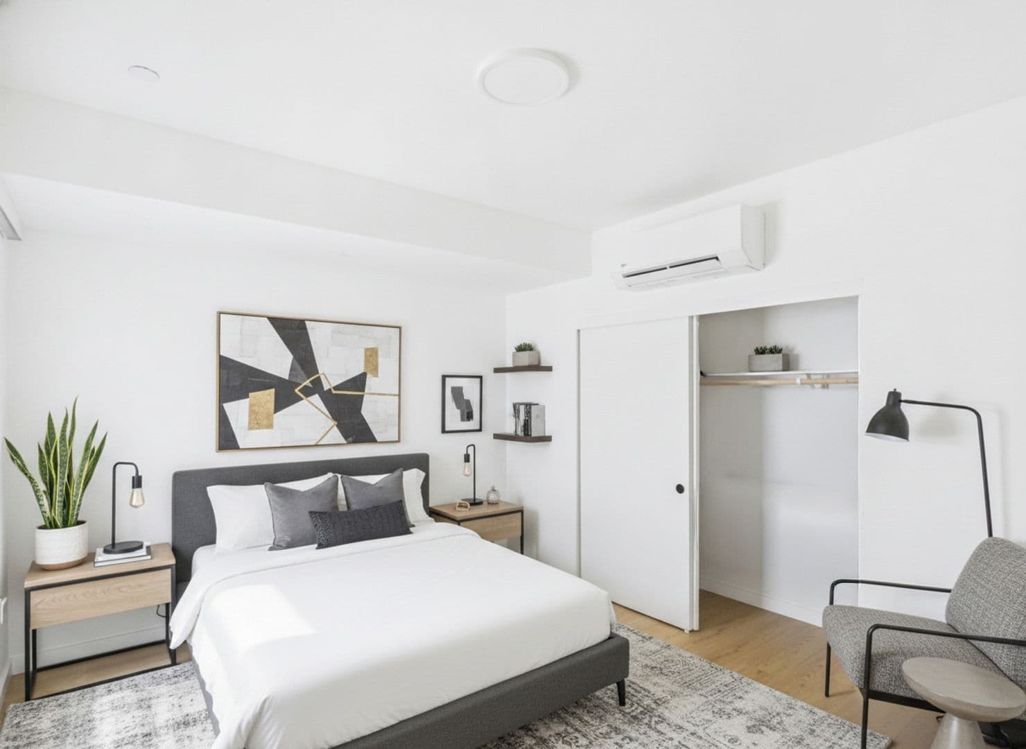 San Diego Apartment: 2844 Lytton Street