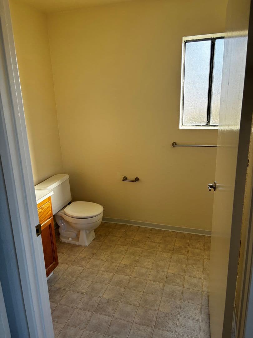 Chula Vista Apartment: 411 and 415 Park Way