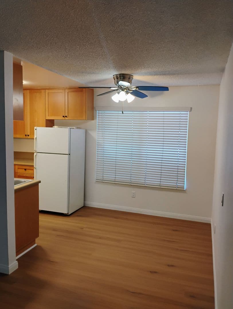 Imperial Beach Apartment: 1348 Iris Avenue