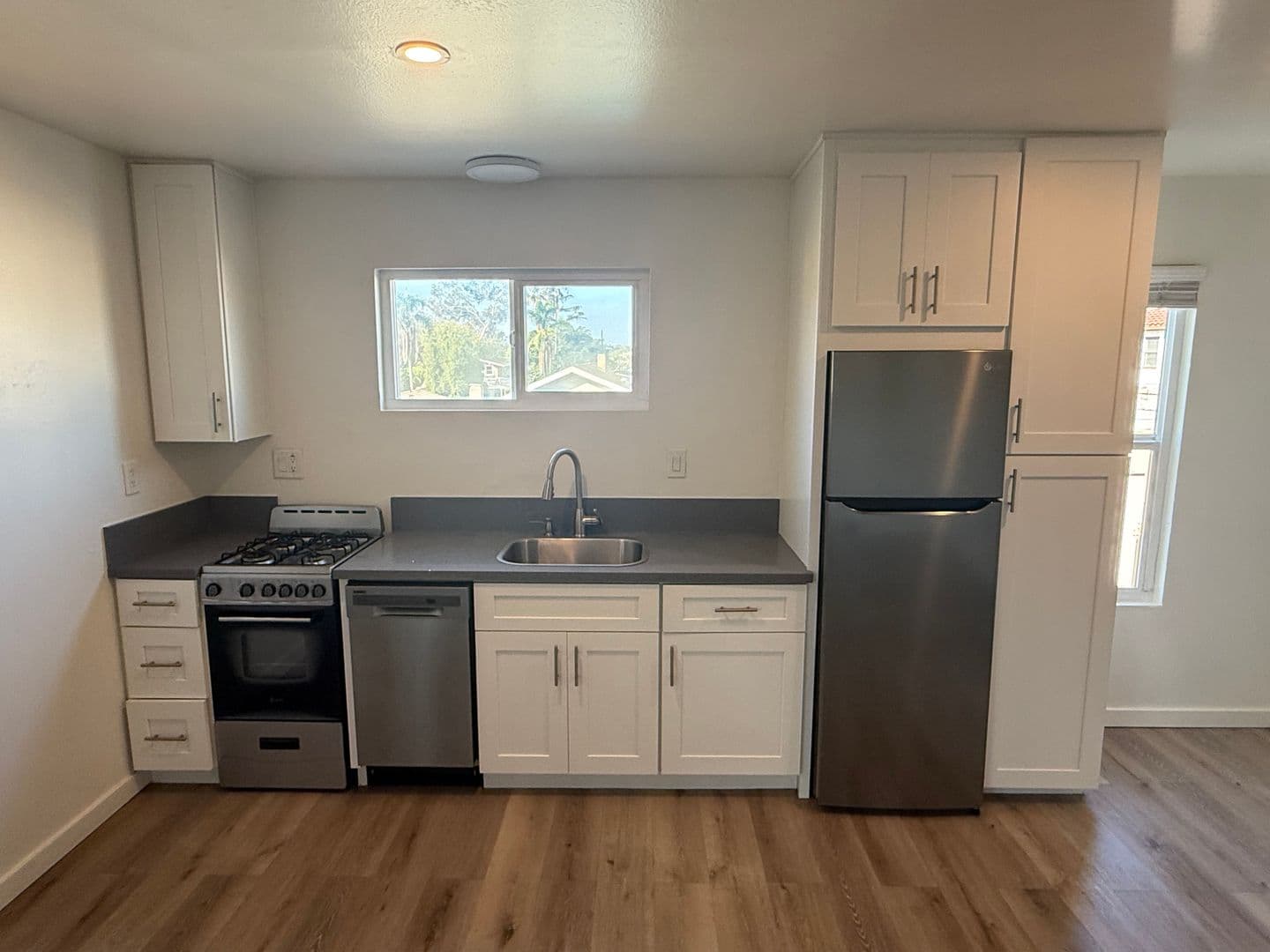 San Diego Apartment: 4582 Maryland Street