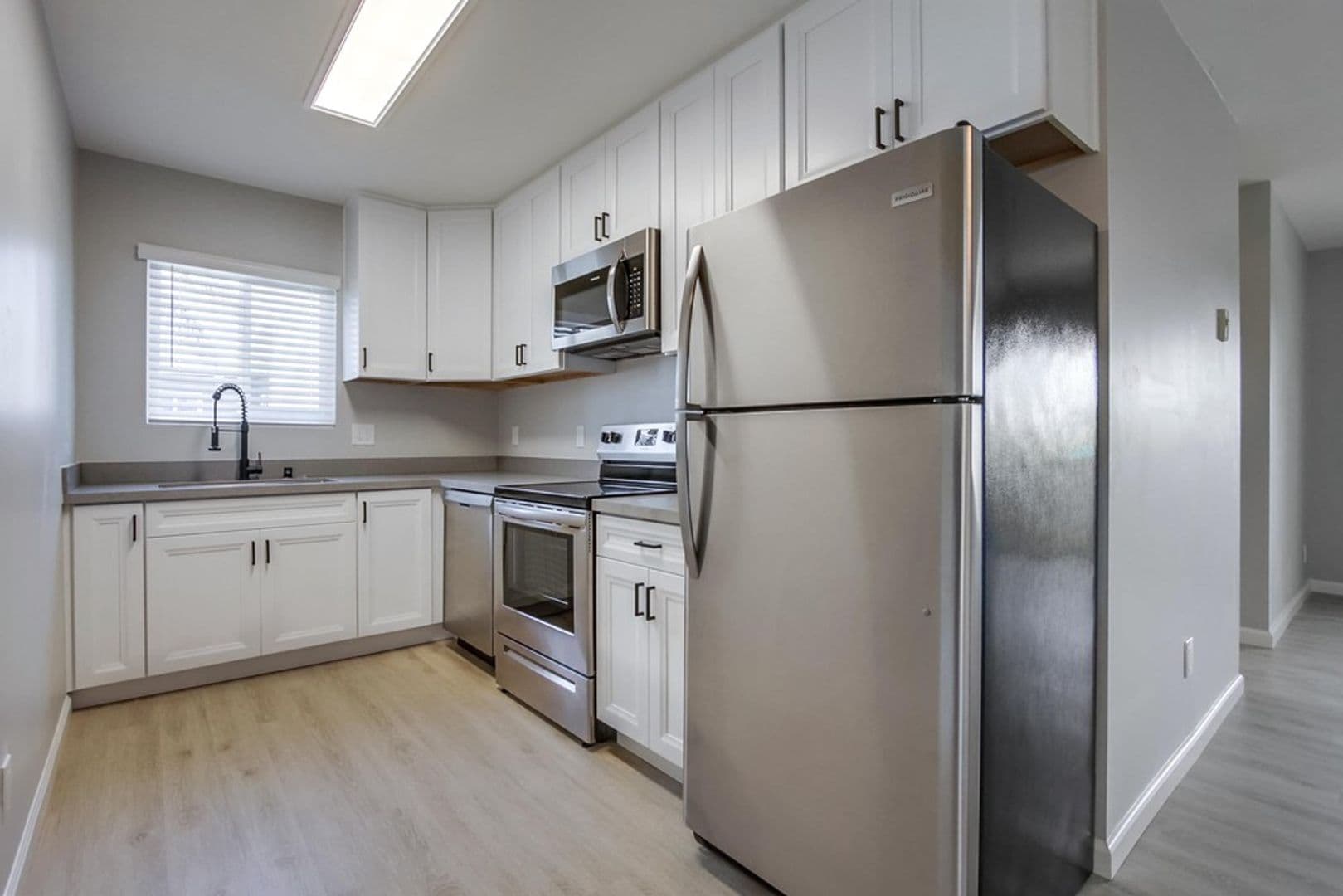 San Diego Apartment: 1650 Emerald Street