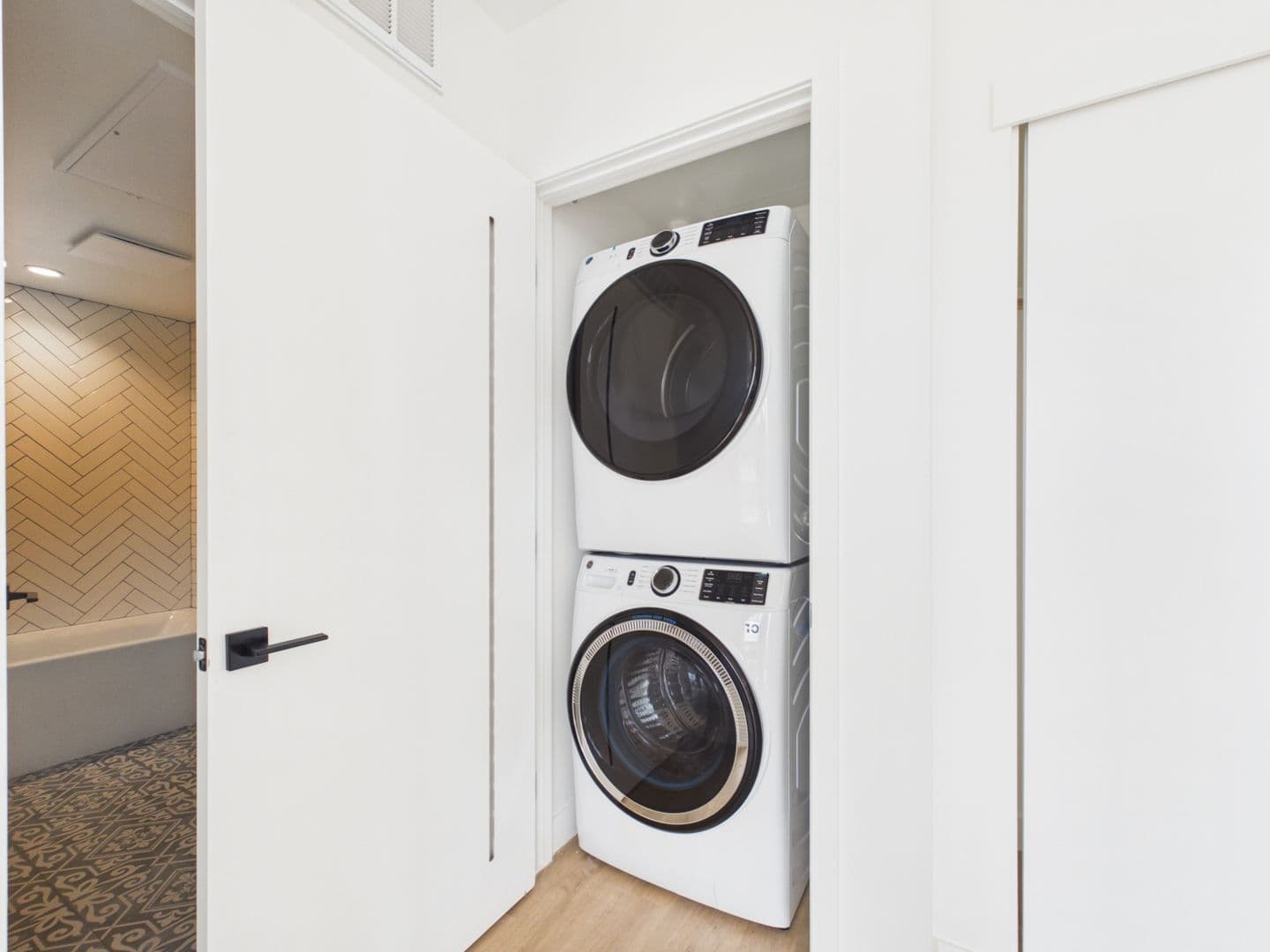 San Diego Apartment: 3104 Third Avenue