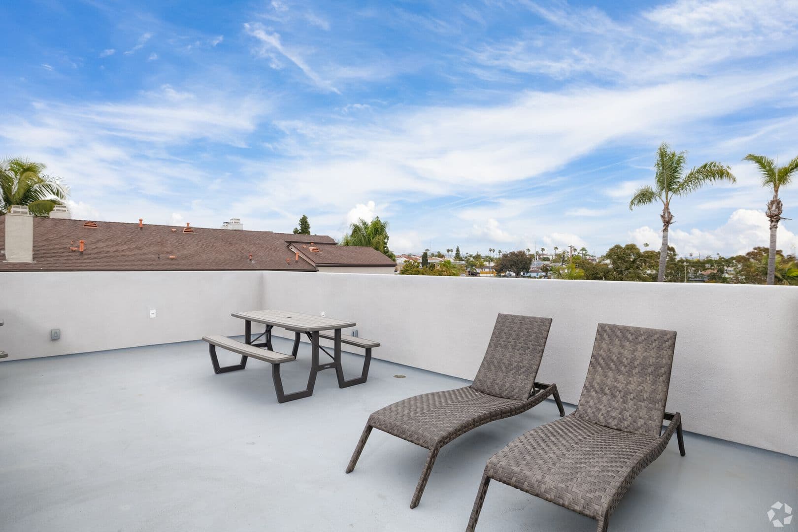 San Diego Apartment: 3942-3944  Bancroft Street