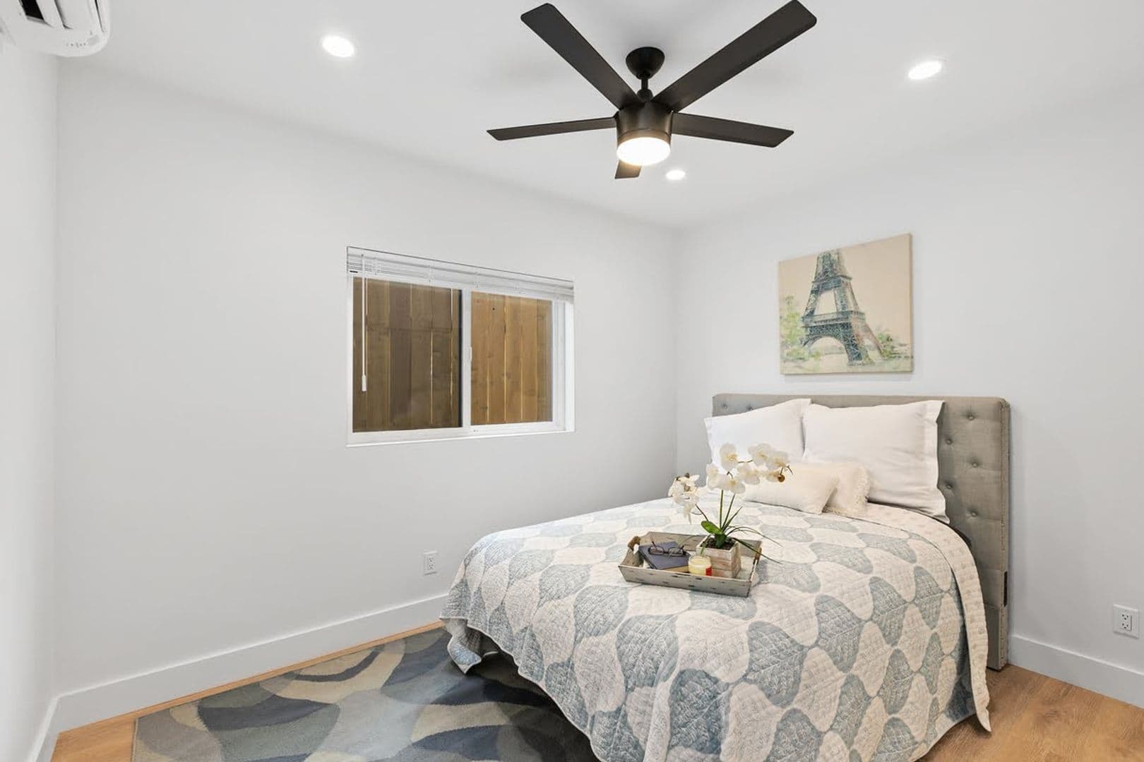 San Diego Apartment: 4551 Hamilton Street