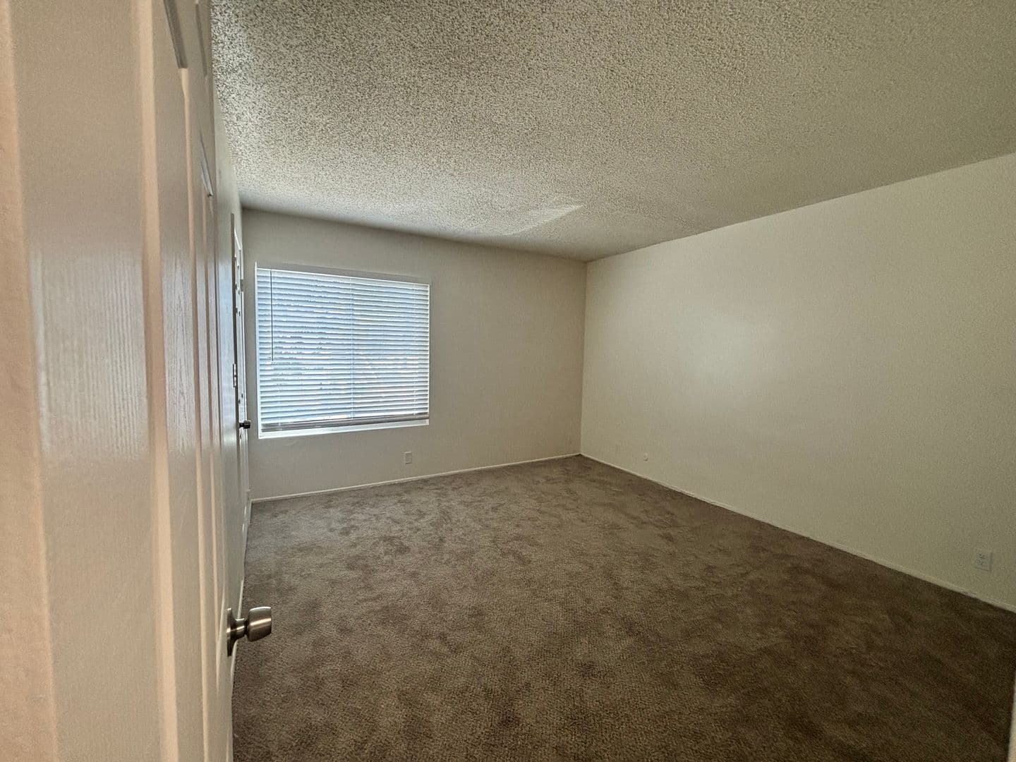 San Diego Apartment: 5722 University Avenue