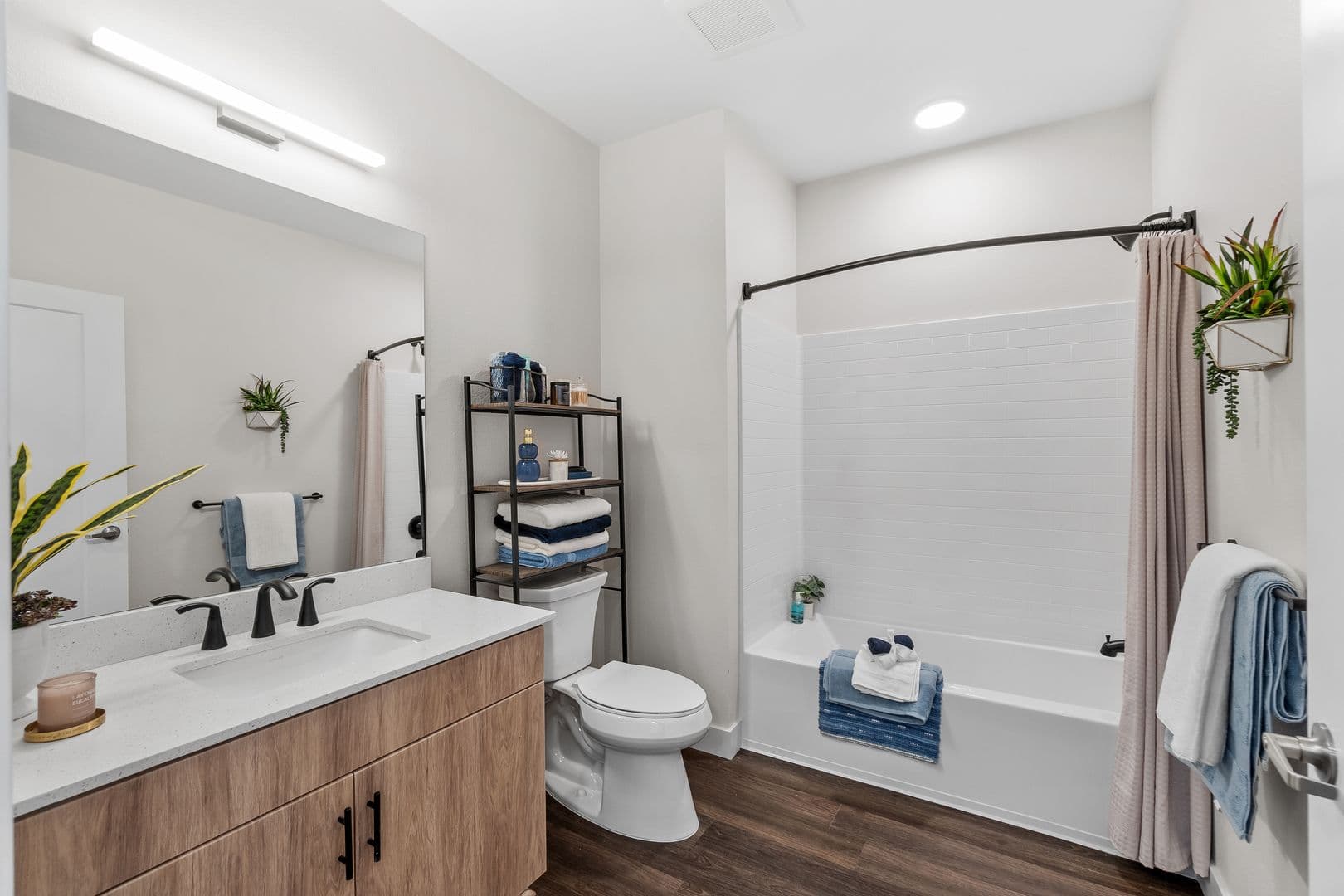 San Diego Apartment: 10211 Rancho Carmel Drive