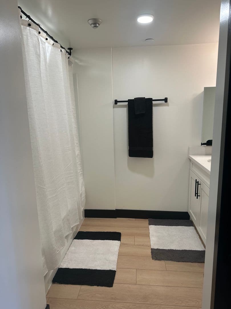 San Diego Apartment: 945 4th Avenue