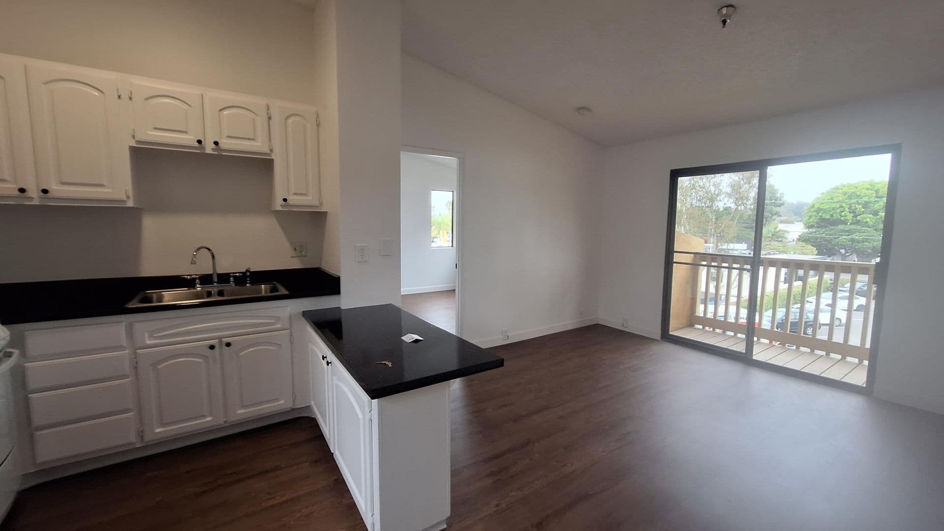 Carlsbad Apartment: 3090 Jefferson Street