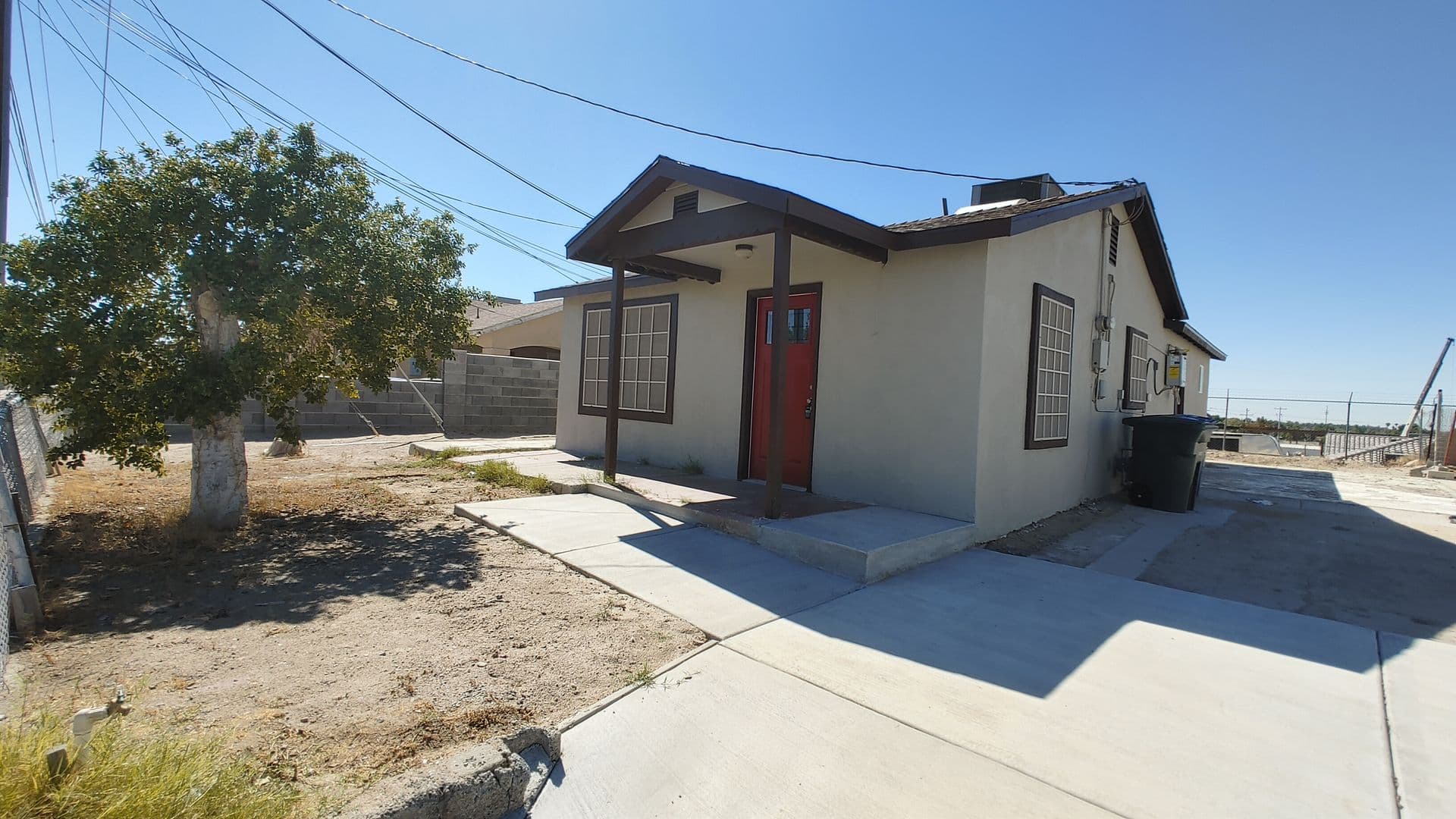 Yuma House: 880 S. 12th Avenue