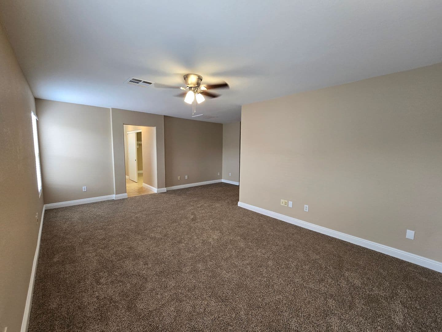 Las Vegas House: 245 Country Greens Avenue