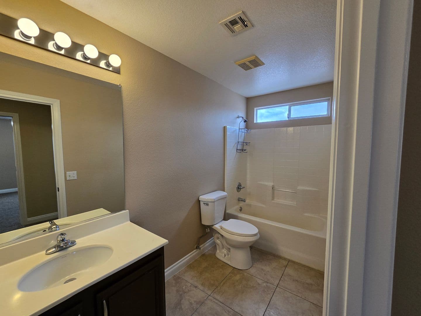 Las Vegas House: 245 Country Greens Avenue