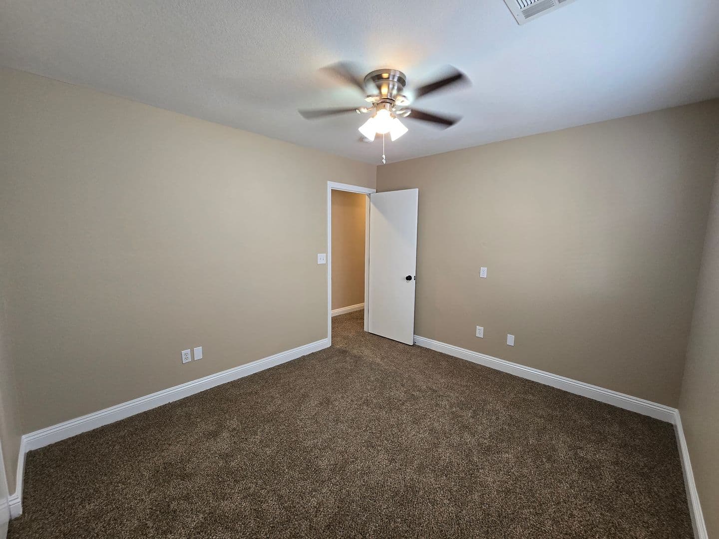 Las Vegas House: 245 Country Greens Avenue