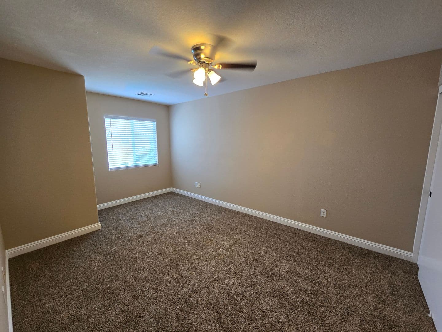 Las Vegas House: 245 Country Greens Avenue