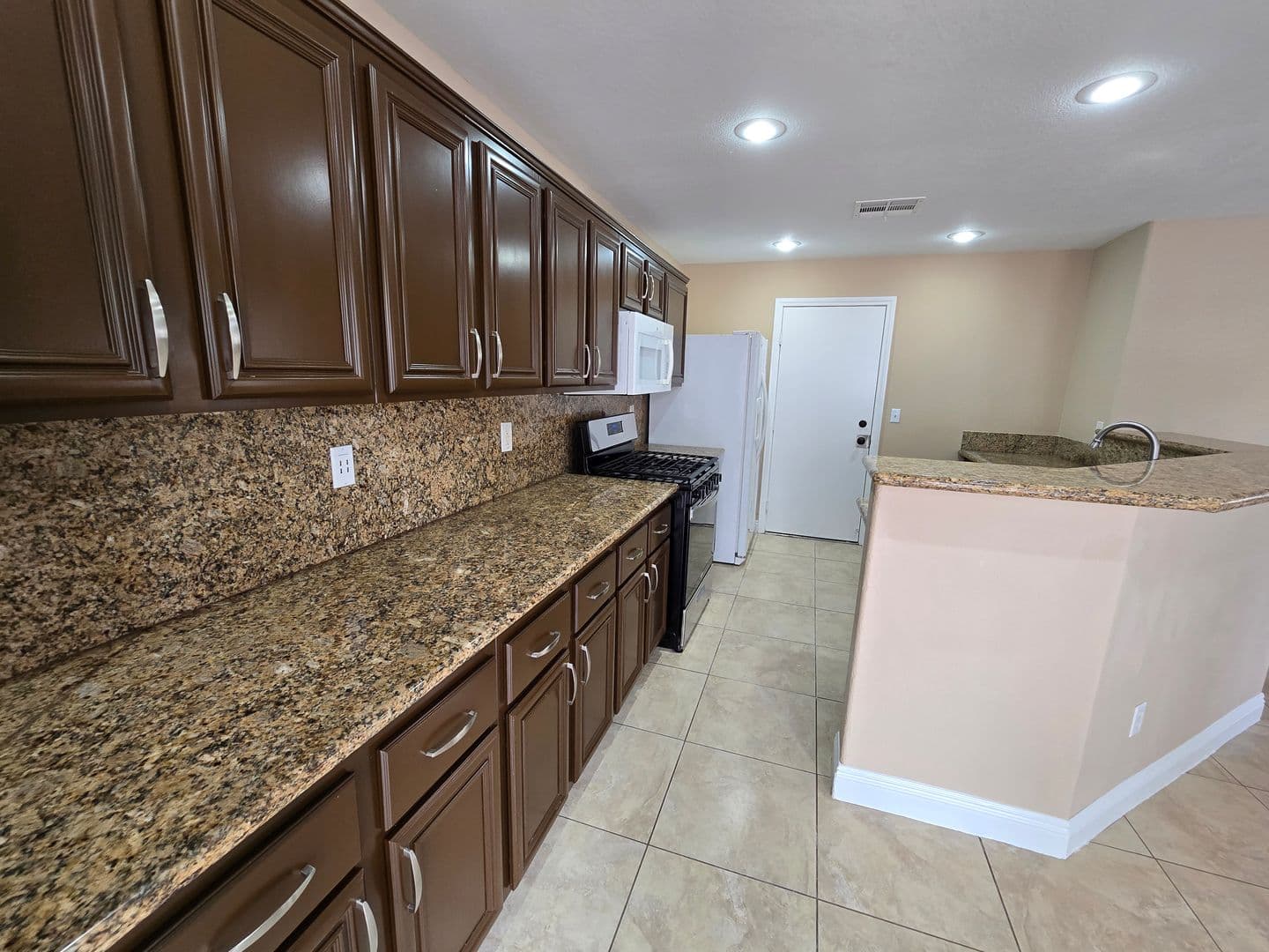 Las Vegas House: 245 Country Greens Avenue