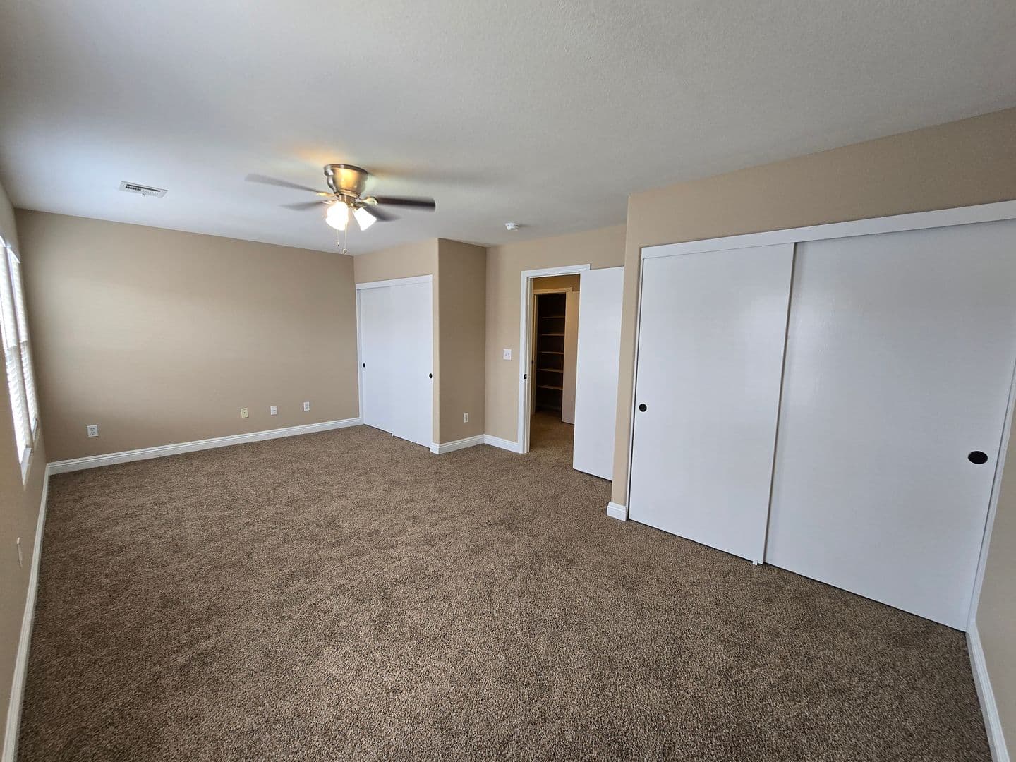 Las Vegas House: 245 Country Greens Avenue