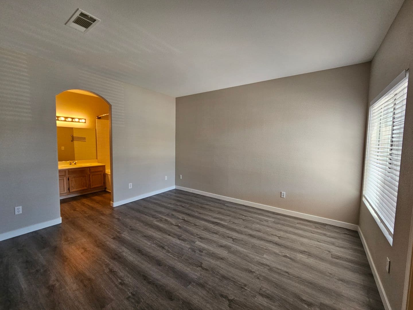 Las Vegas Apartment: 9000 S Las Vegas Blvd