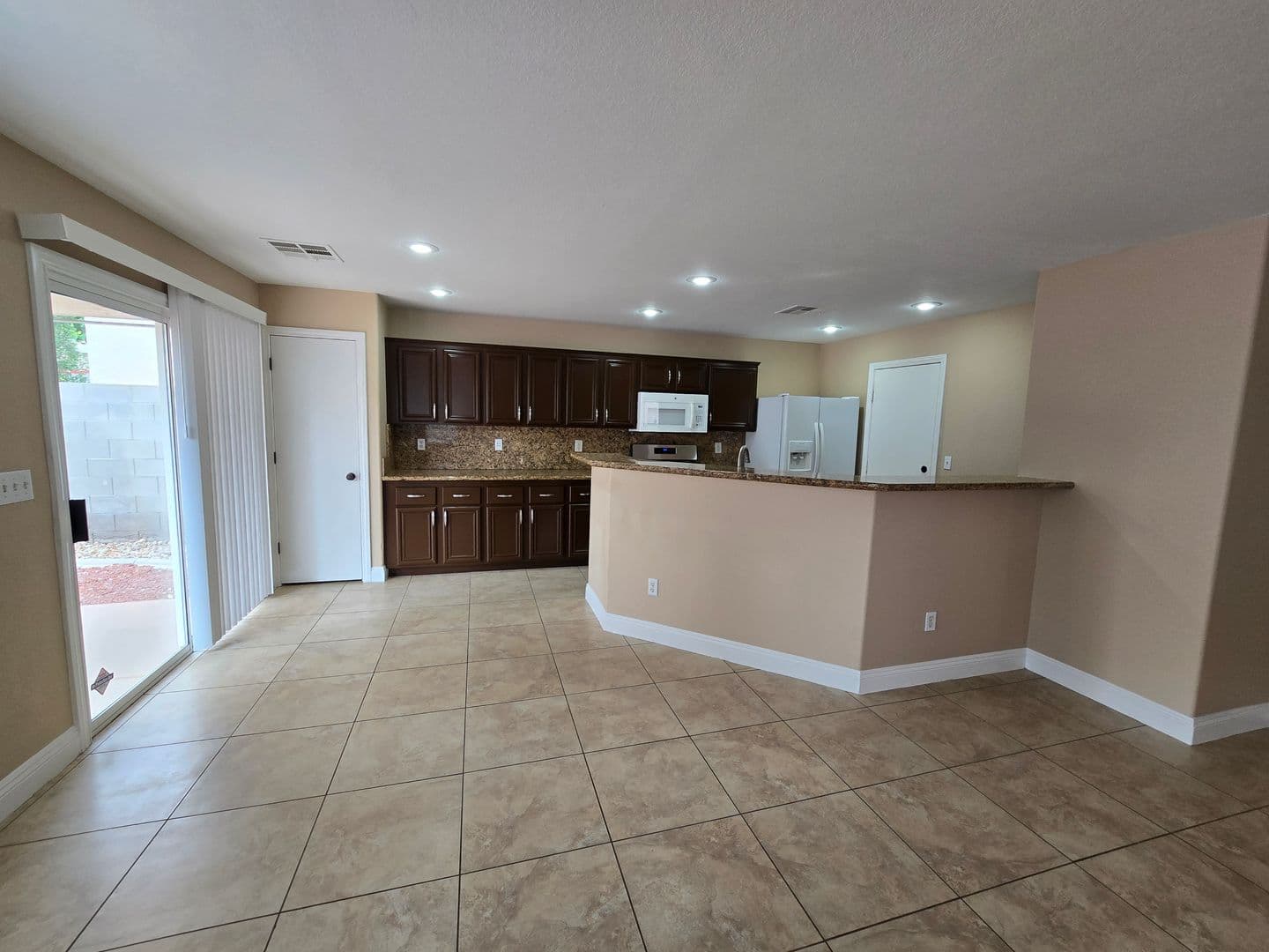 Las Vegas House: 245 Country Greens Avenue