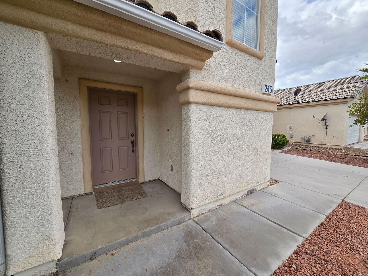 Las Vegas House: 245 Country Greens Avenue