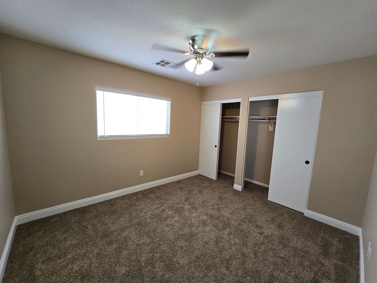 Las Vegas House: 245 Country Greens Avenue