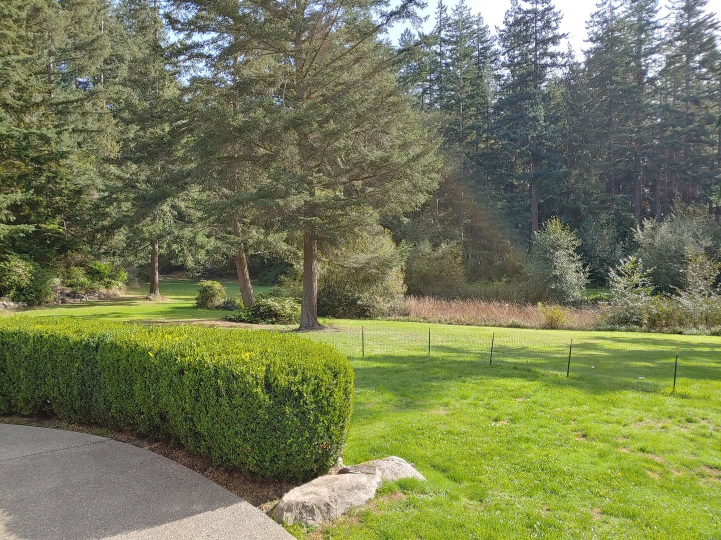 Greenbank Apartment: 925 Classic Road