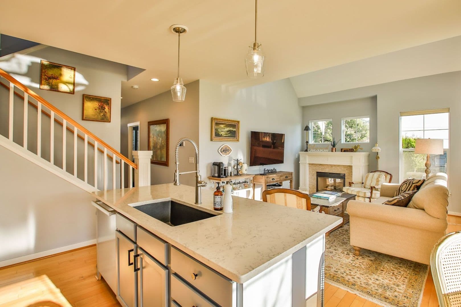 Freeland House: 1404 Portside Court