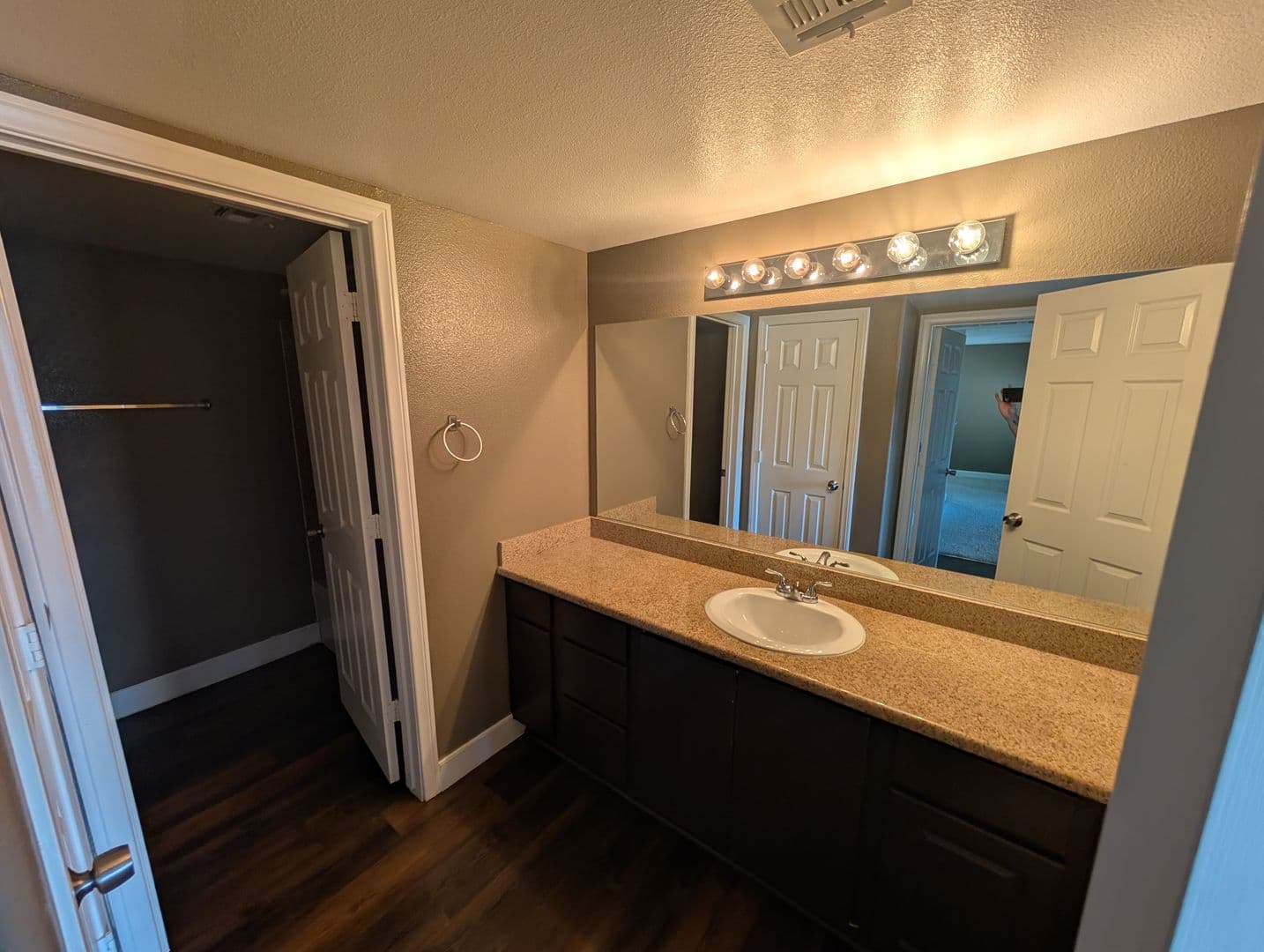 Las Vegas House: 8000 W Badura Ave Unit 2158