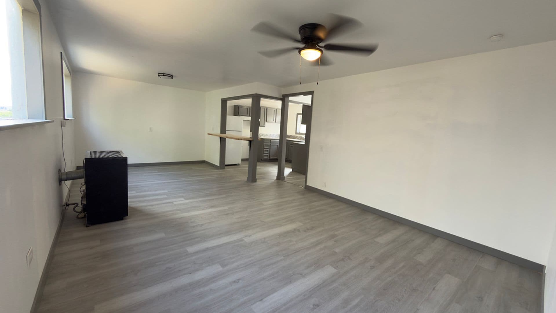 Astoria Apartment: 450 Commercial St. 1 & 2