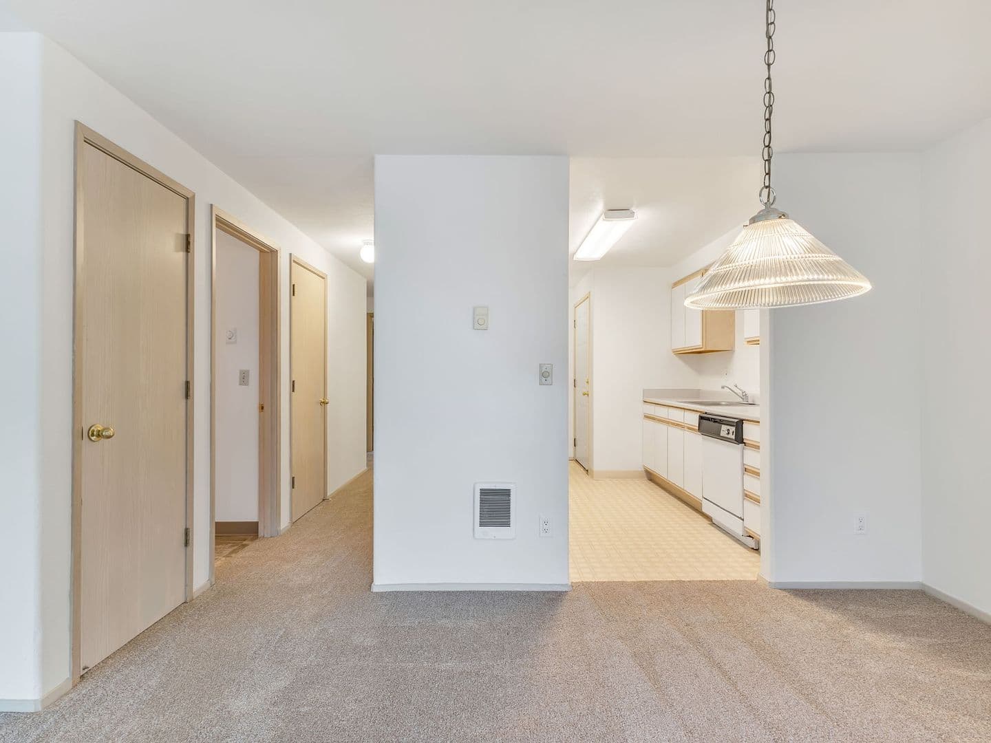 Seaside Apartment: 355 South Wahanna Rd