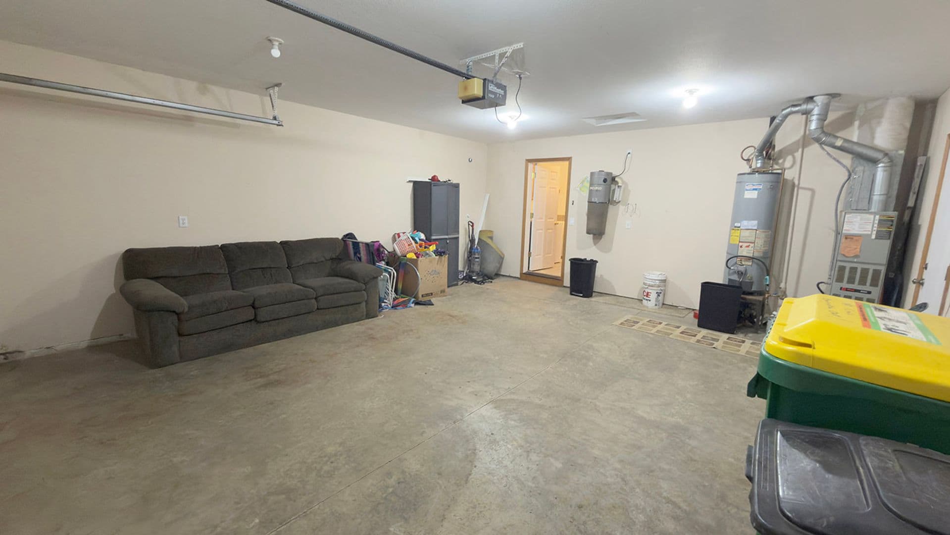 Warrenton House: 90587 Lake View Rd