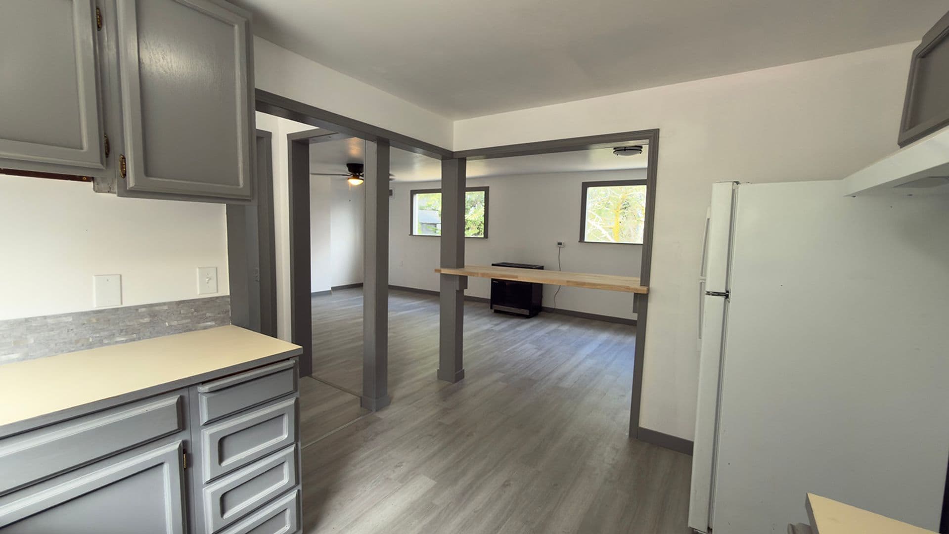 Astoria Apartment: 450 Commercial St. 1 & 2