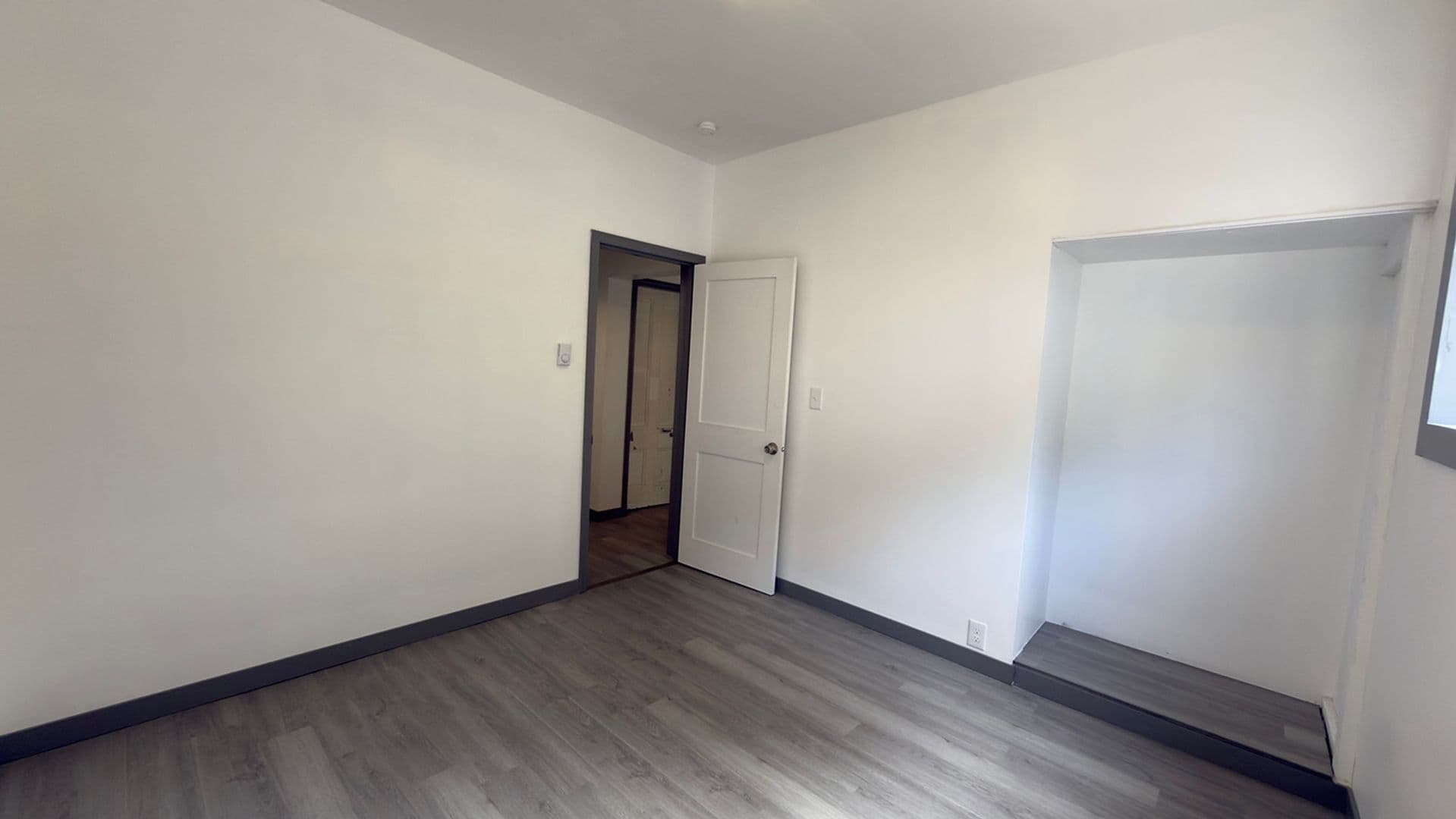 Astoria Apartment: 450 Commercial St. 1 & 2