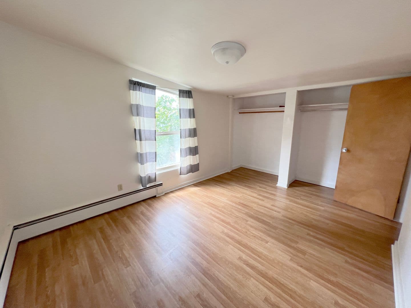 Astoria House: 496 37th St.