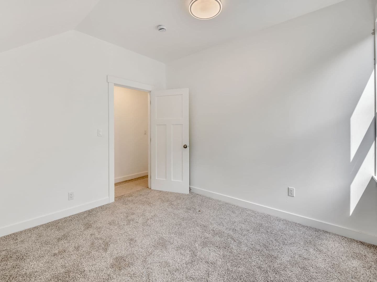Astoria Apartment: 66 W Bond St. Unit A