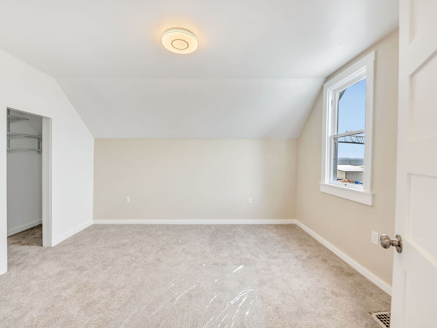 Astoria House: 70 W Bond St.
