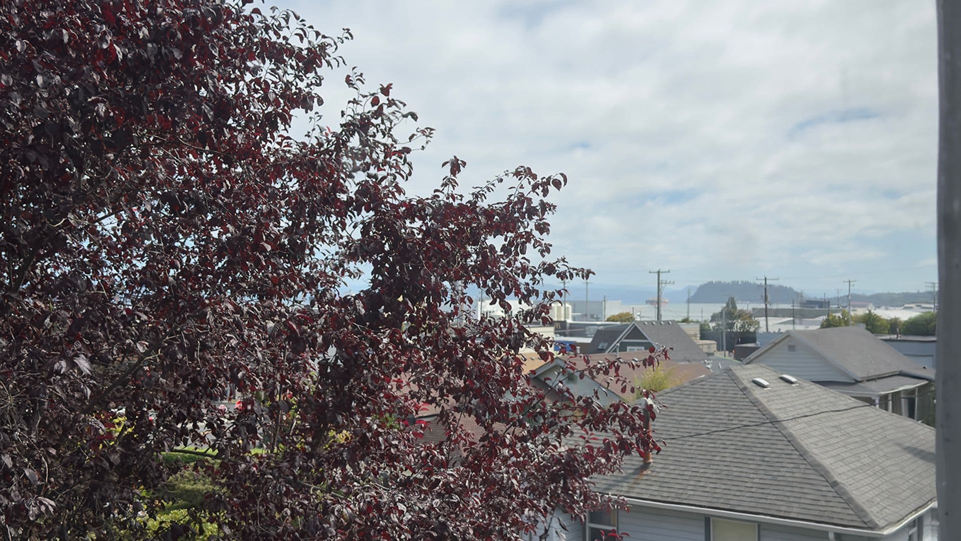 Astoria Apartment: 450 Commercial St. 1 & 2