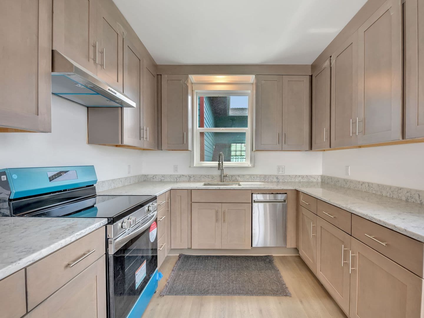 Astoria House: 70 W Bond St.