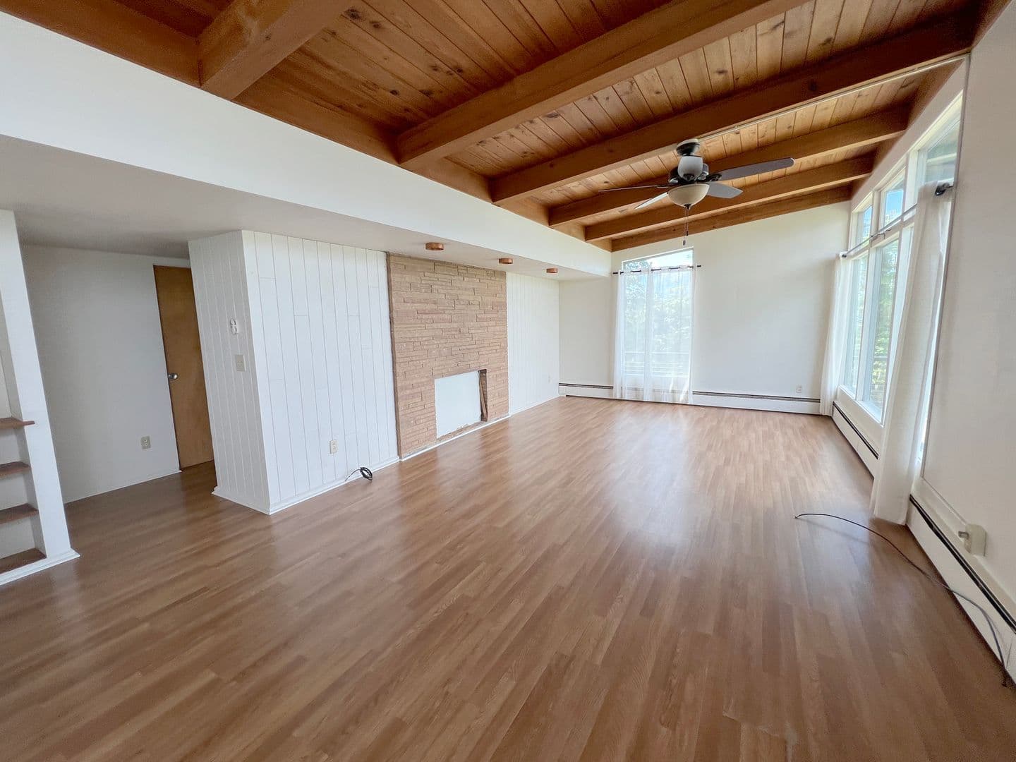 Astoria House: 496 37th St.
