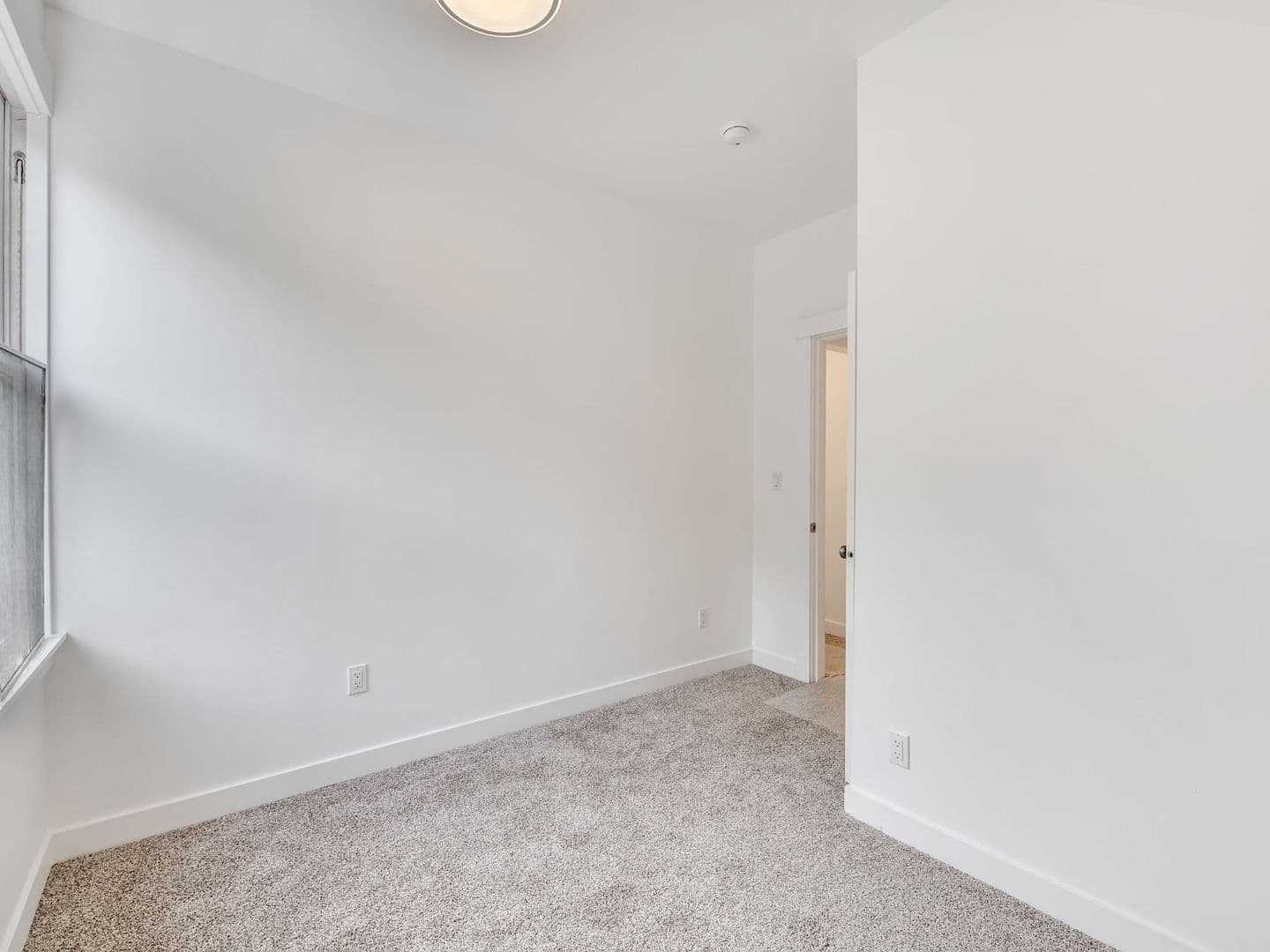 Astoria Apartment: 66 W Bond St. Unit A
