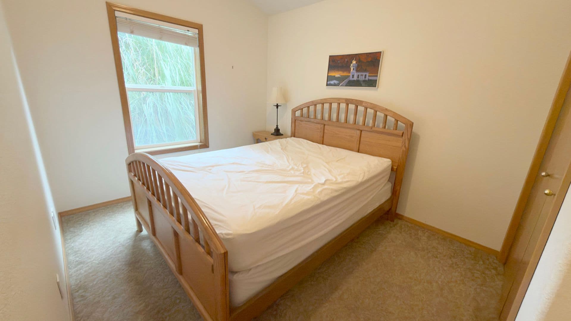 Warrenton House: 90587 Lake View Rd