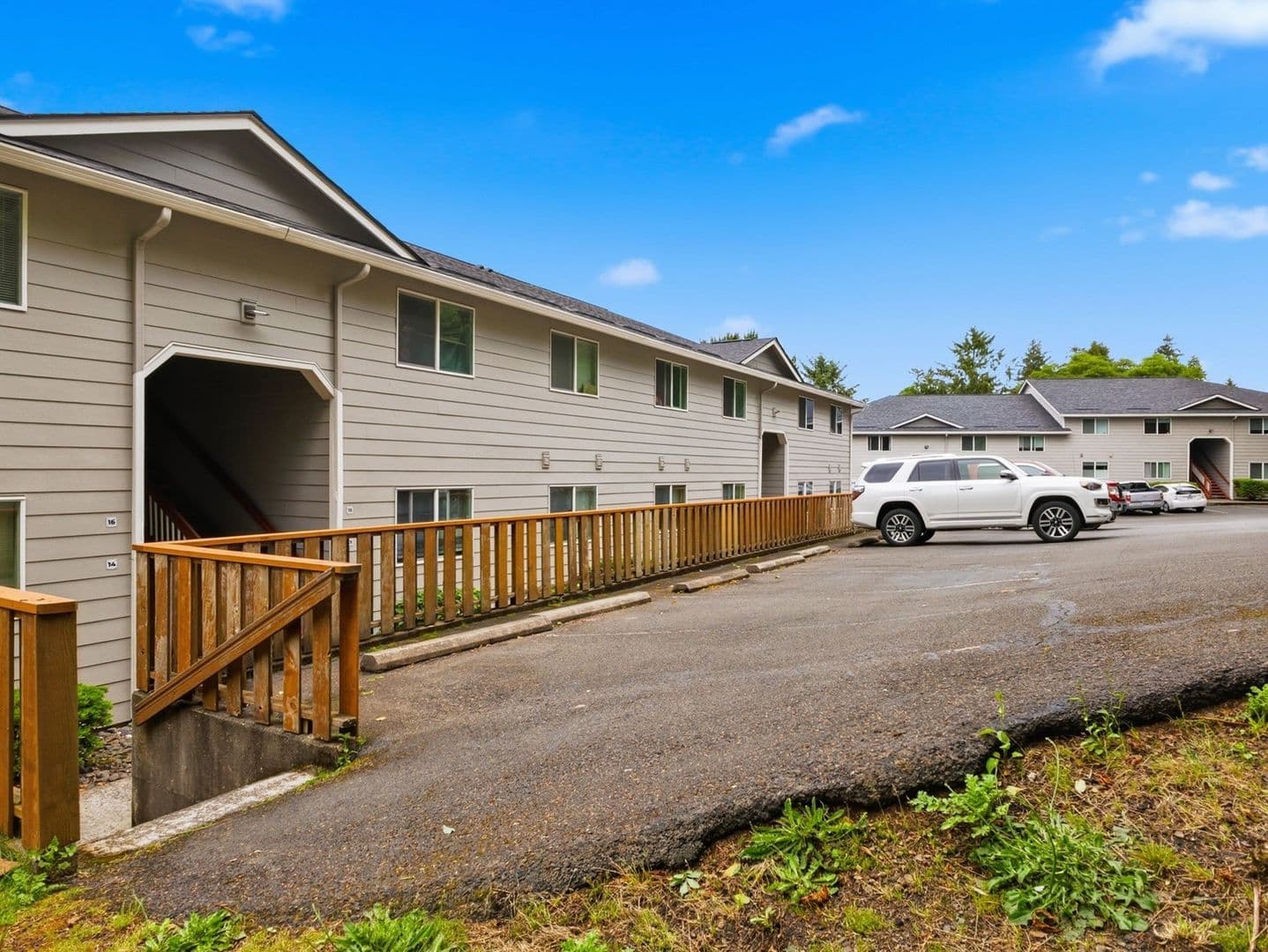 Seaside Apartment: 355 South Wahanna Rd