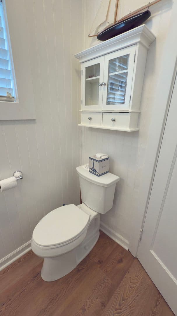 Seaside House: 314 4th Ave #5