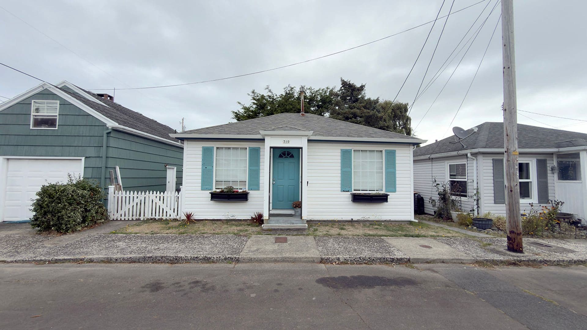 Seaside House: 310 Avenue K
