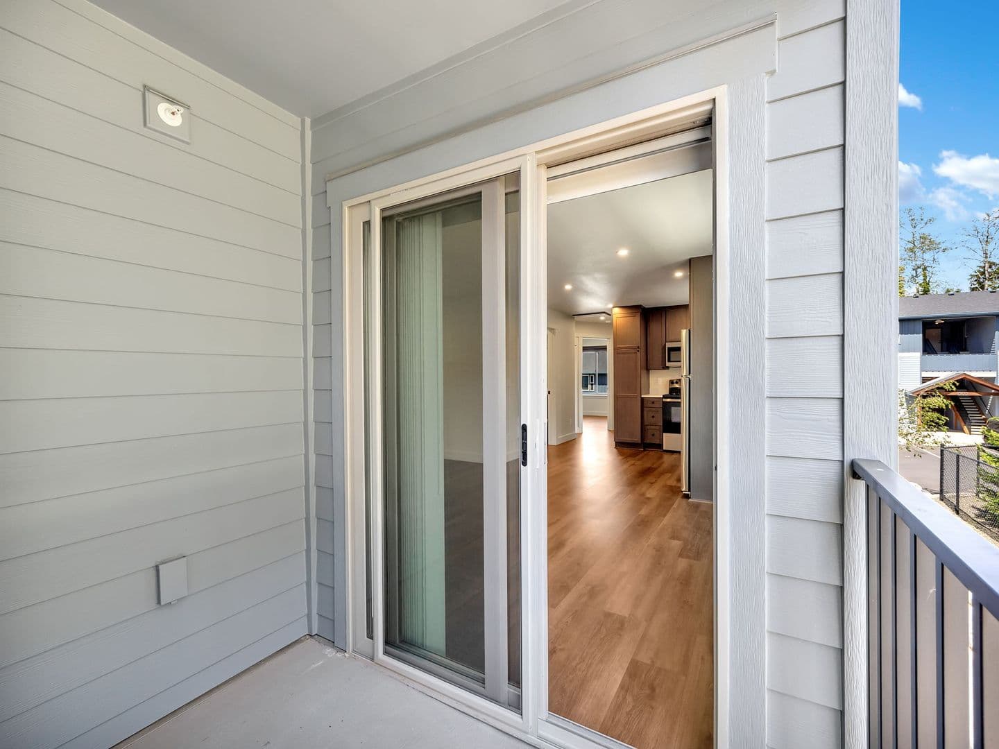 Warrenton Apartment: 1313, 1315, 1317 SE Jetty Ave